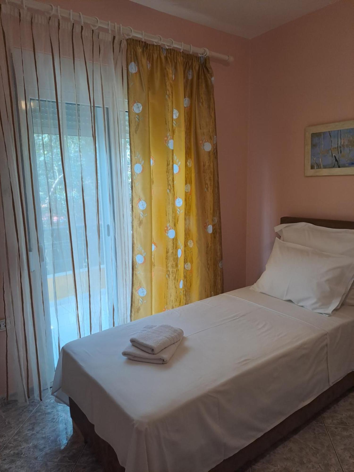 Myrsini' S House Villa Néa Péramos Dış mekan fotoğraf